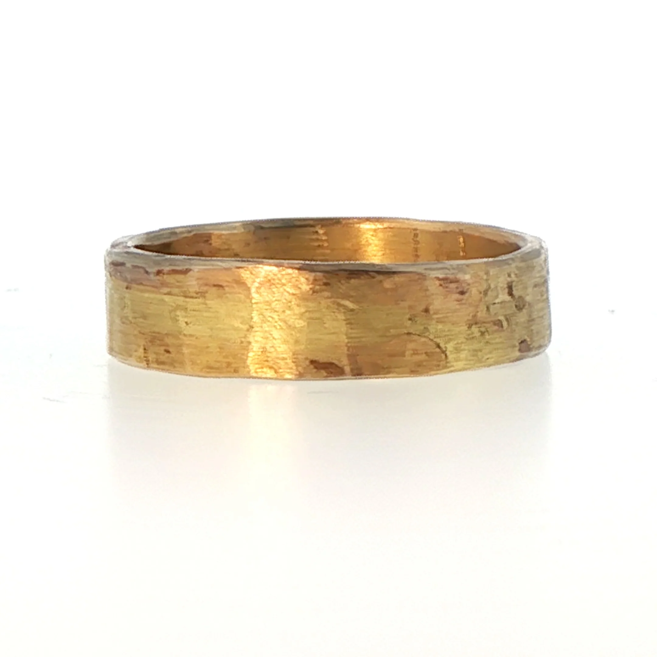 Green Gold Flat Ribbon Ring - Image 3